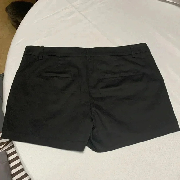VENUS Women’s Shorts,NWOT. - Picture 2 of 3